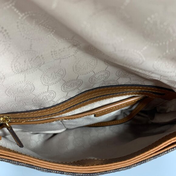 MICHAEL KORS  Logo Foldover Crossbody Shoulder Bag + Tassel/Strap + Dustbag EUC - Picture 10 of 13